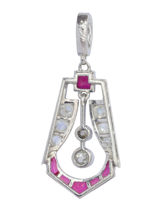 Vintage platinum Art Deco diamond and ruby pendant by Artista Desconocido