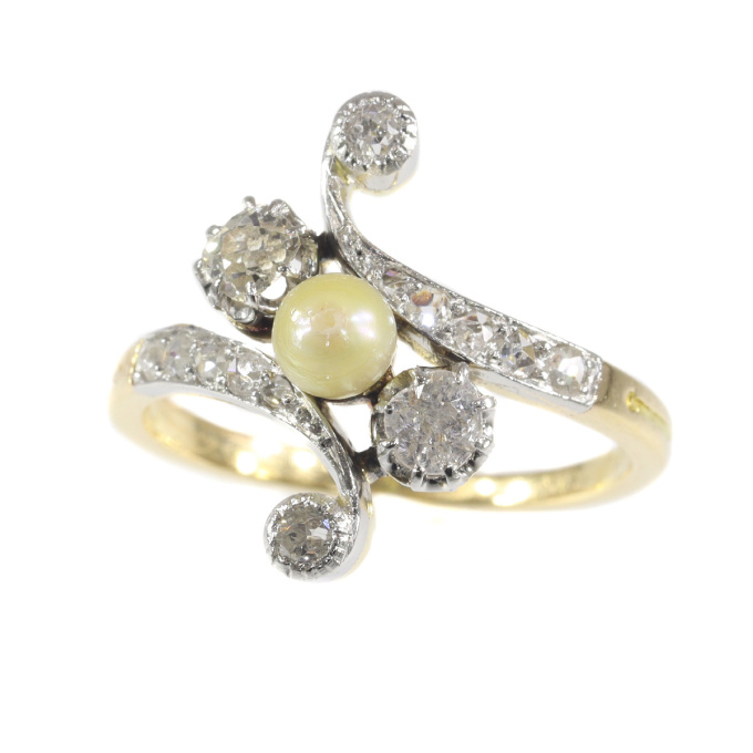 Belle Epoque diamond and pearl cross over ring by Onbekende Kunstenaar