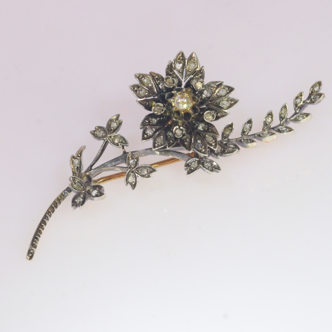 Vintage antique trembleuse diamond branch brooch by Artista Sconosciuto