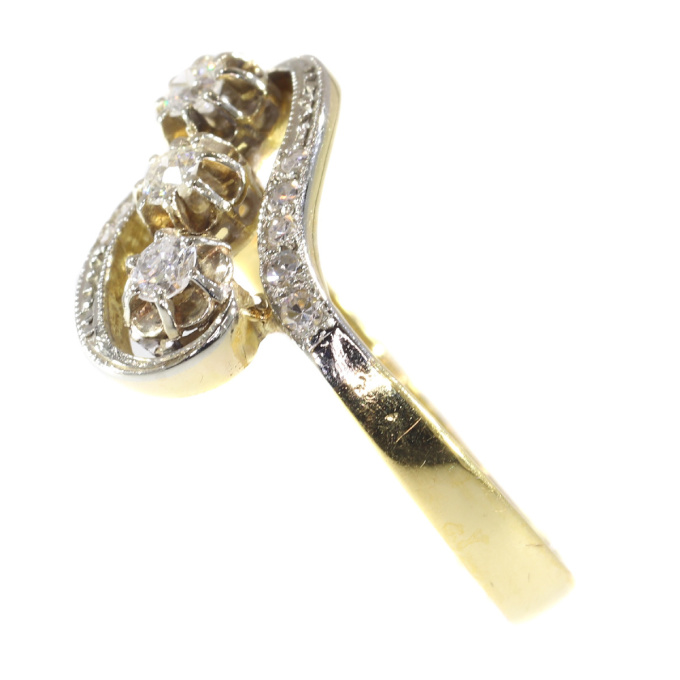 Elegant Belle Epoque diamond ring by Artista Sconosciuto