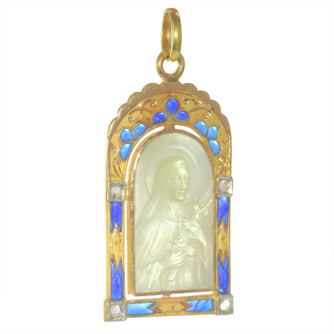 Vintage antique 18K gold mother-of-pearl medal Mother Mary with the miracle of the roses - set with diamonds and plique-a-jour enamel by Artista Desconocido