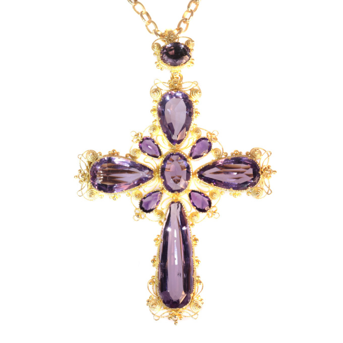 Antique gold Victorian filigree cross ten beautiful amethysts brooch/pendant by Artista Desconocido