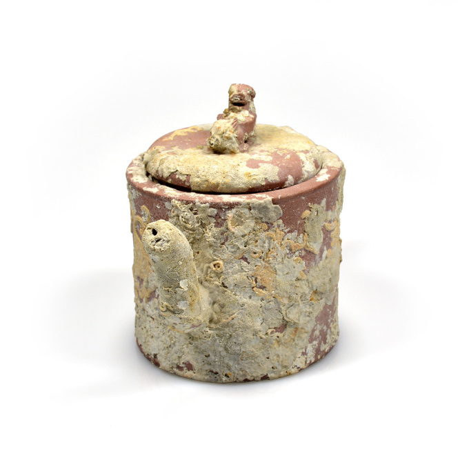 Chinese Yixing cylindrical teapot ca. 1750 by Unbekannter Künstler