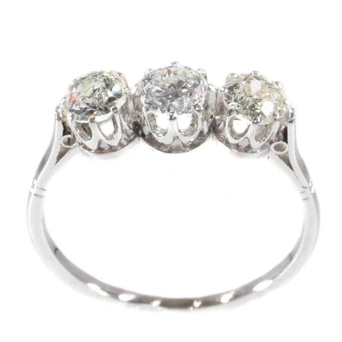 Art Deco Platinum 3-stone inline ring with diamonds by Onbekende Kunstenaar
