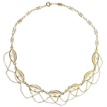 Antique French 18K gold filigree necklace with over 100 natural seed pearls by Onbekende Kunstenaar