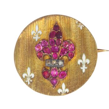 Antique Victorian royal French Lily brooch with diamonds and natural Birmese rubies by Artista Desconocido
