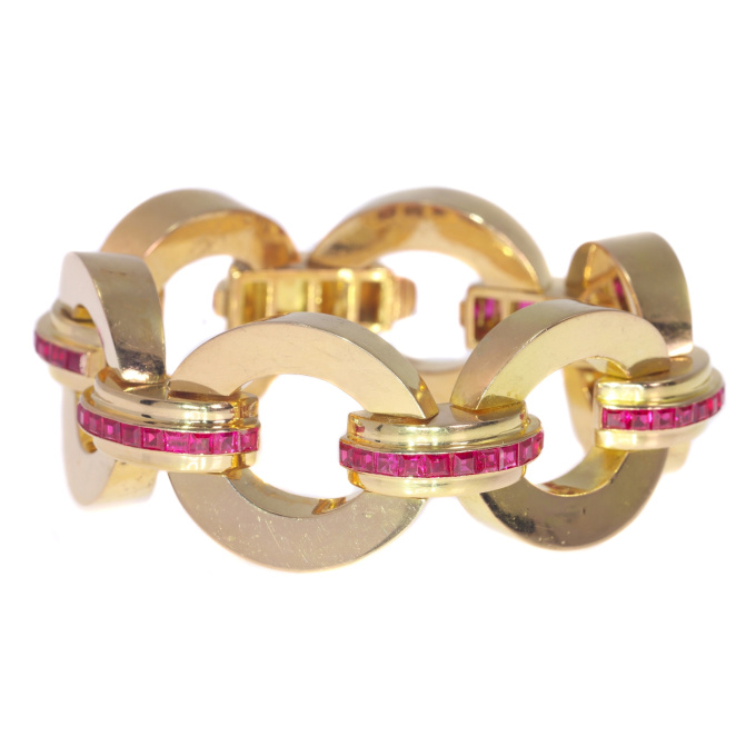 Strong design Retro Forties tank bracelet with rubies by Artista Desconocido