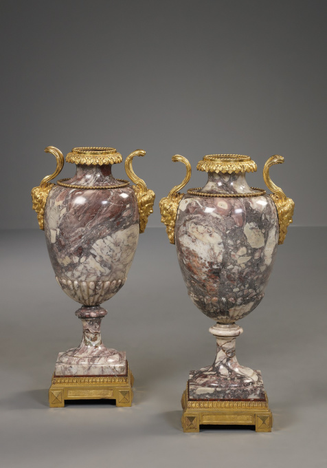 Pair of Marble Vases, Italy by Artista Sconosciuto
