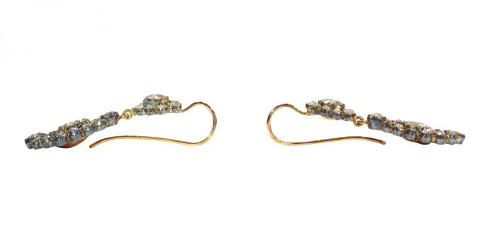 Antique Georgian diamond long pendent earrings by Onbekende Kunstenaar