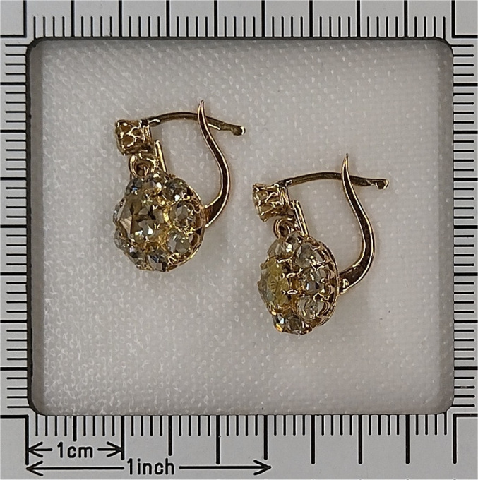Vintage antique rose cut diamond earrings by Onbekende Kunstenaar