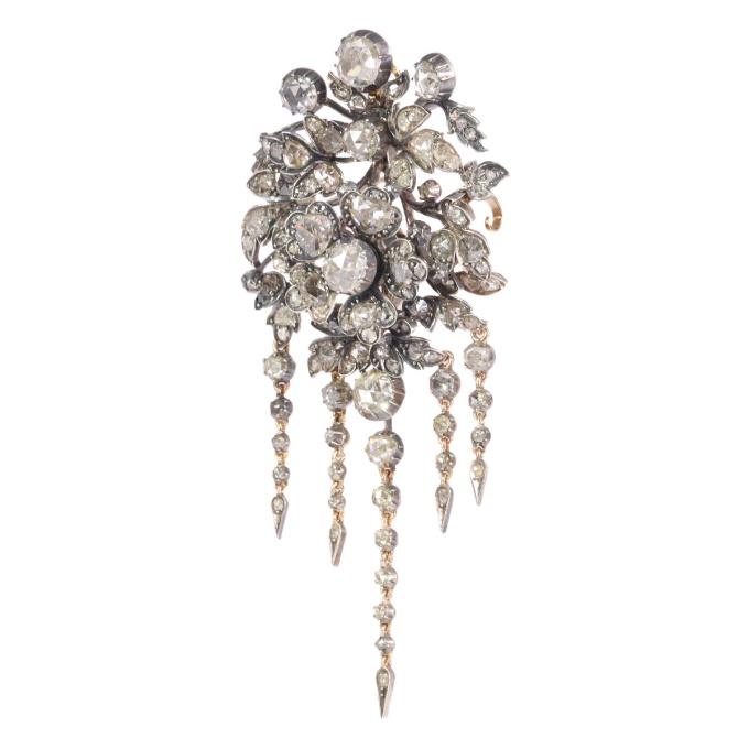 Impressive antique flower brooch trembleuse corsage fully embellished with high quality rose cut diamonds by Artista Desconhecido
