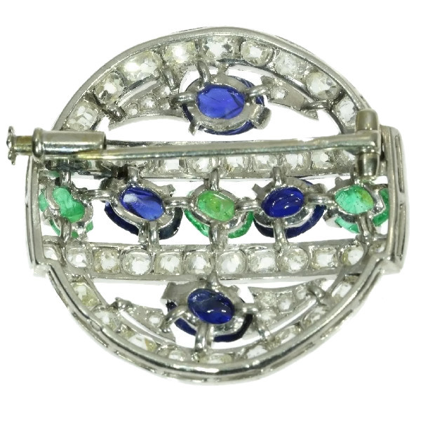 French Art Deco so-called tutti frutti brooch with diamond emerald sapphire by Onbekende Kunstenaar
