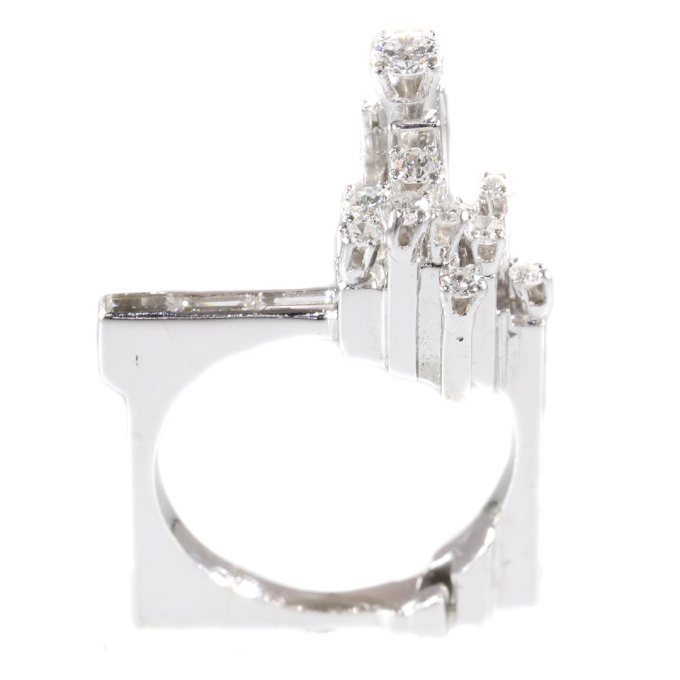 French Vintage Sixties strong design artist Vendome platinum diamond ring by Artista Sconosciuto