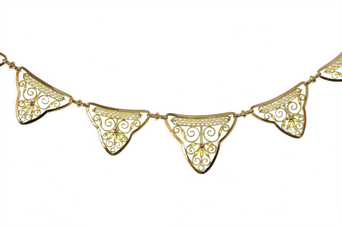 A Cascade of Bows: Victorian Gold and Pearl Necklace by Artista Desconocido