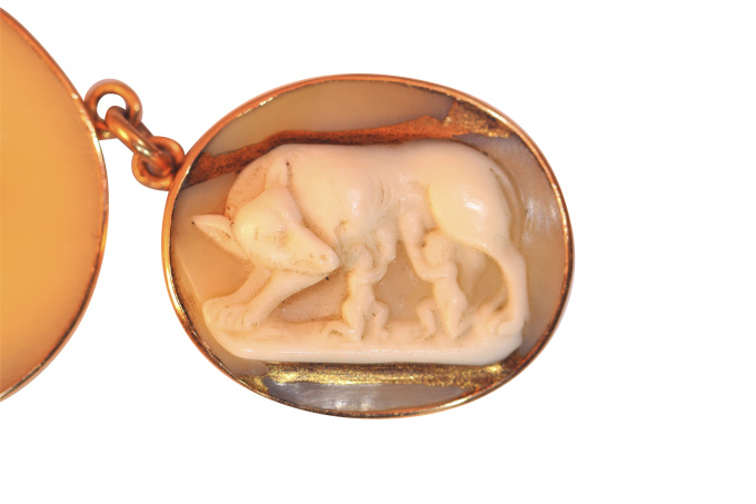 French antique cameo necklace by Artiste Inconnu