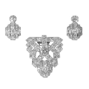 Vintage Fities Art Deco platinum and diamonds parure set brooch and earrings by Artista Desconocido