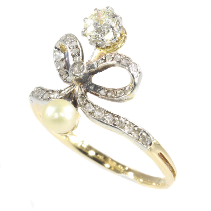 Victorian vintage diamond bow ring by Unknown artist