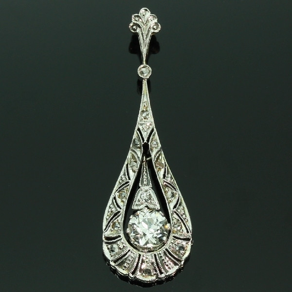 Edwardian pendant with big diamond by Artiste Inconnu