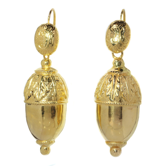 Antique Victorian 18K gold acorn motive earrings by Unknown Artist