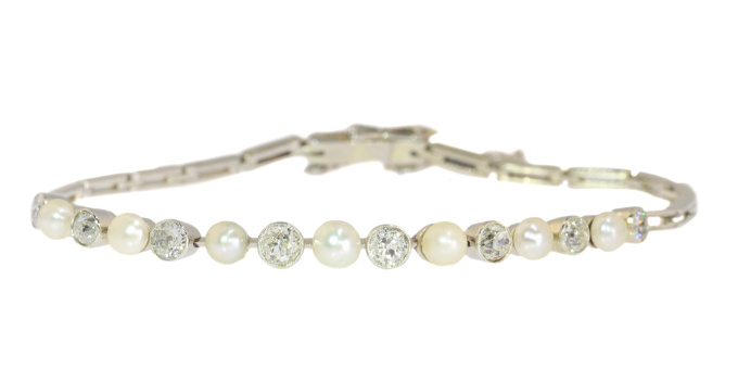 Vintage Art Deco diamond and pearl bracelet by Unknown artist