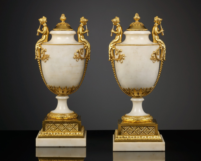 Pair of Richly Decorated French Louis XVI Vases by Onbekende Kunstenaar