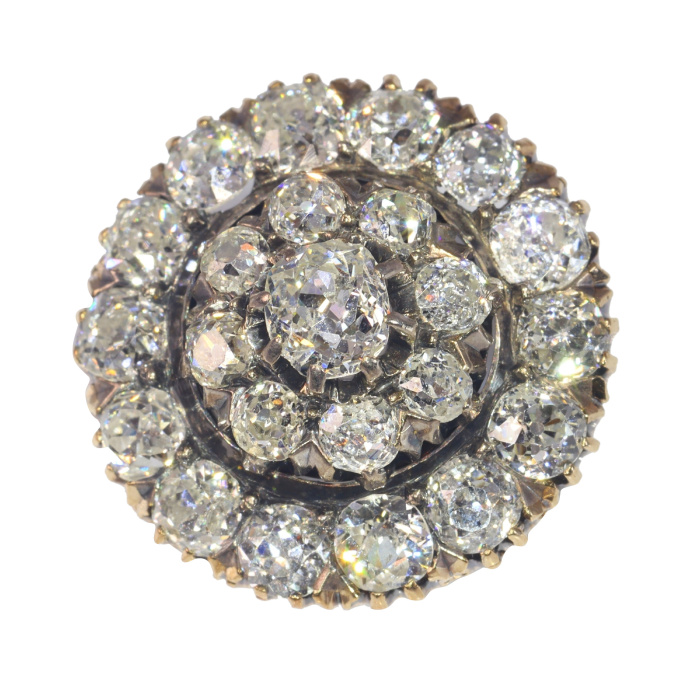 Vintage antique Victorian brooch with over 5.00 crt total diamond weight by Artista Sconosciuto