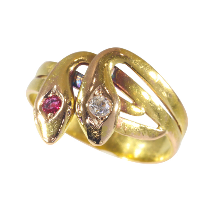 Vintage antique 18K gold double snake ring with diamond and ruby by Artista Desconocido