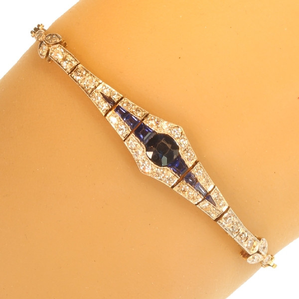 Belle Epoque gold and platinum bracelet with diamonds and sapphires by Artista Sconosciuto