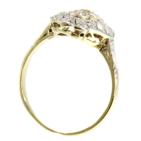 Genuine Vintage Art Deco diamond engagement ring by Artista Sconosciuto
