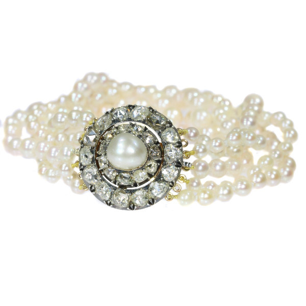 Antique 5-string pearl bracelet with rose cut diamond closure and real big pearl by Onbekende Kunstenaar