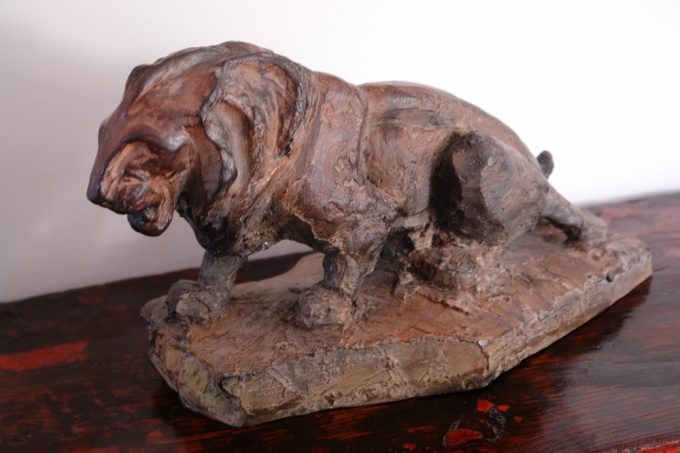 Bronze Lion by Peter Engelen