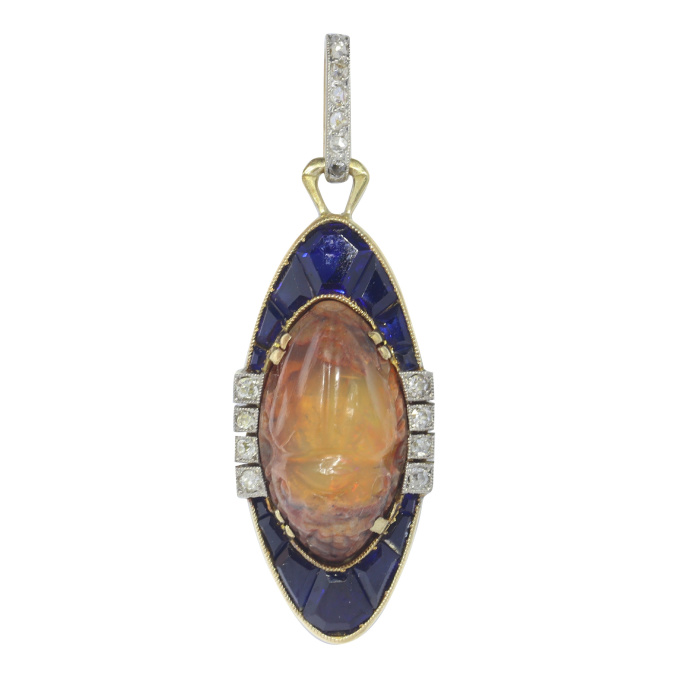Vintage antique Art Deco neo-Egptian scarab pendant with diamonds sapphires and a Carrera fire opal by Onbekende Kunstenaar