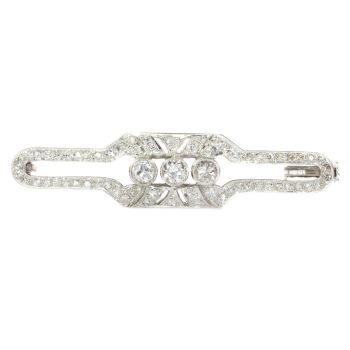 Vintage Art Deco platinum brooch set with diamonds by Artista Desconocido