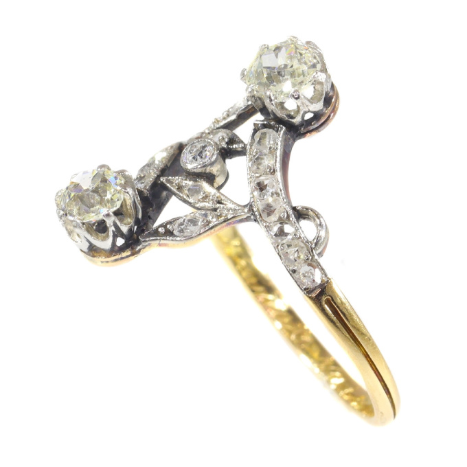 Vintage Belle Epoque diamond toi et moi engagement ring by Artista Sconosciuto