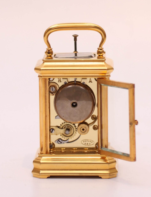 A miniature Swiss carriage timepiece with repetition, circa 1860 by Artiste Inconnu