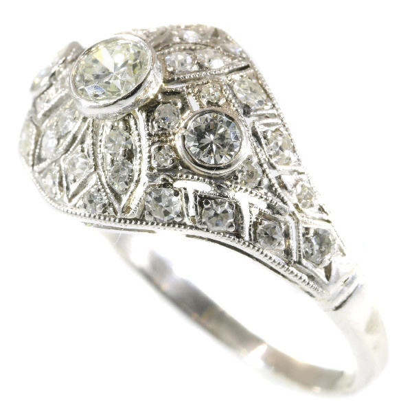 Platinum diamond engagement ring slightly domed by Unbekannter Künstler