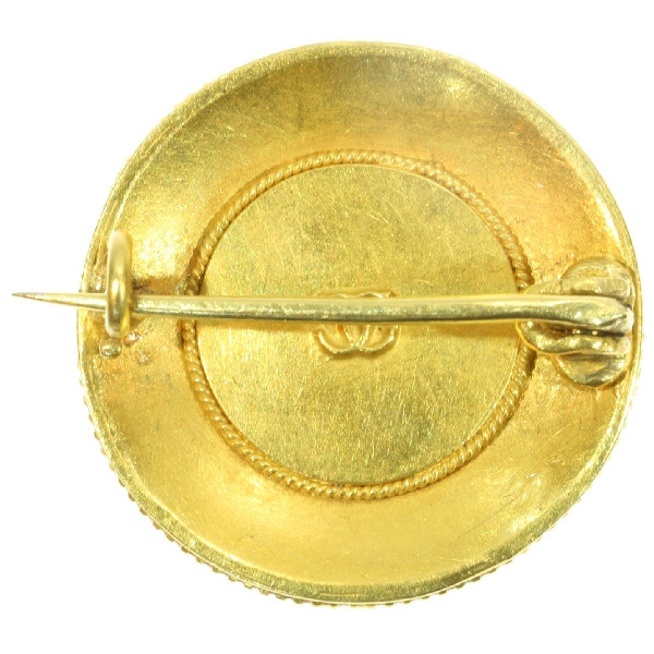 Micro mosaic gold brooch with filigrain by Castellani by Castellani