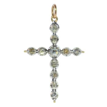 Antique 18th Century diamond cross pendant set with table rose cut diamonds by Artista Desconocido