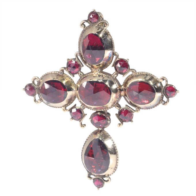 Antique French cross Badine" with large rose cut garnets made shortly after French Revolution" by Artista Desconocido