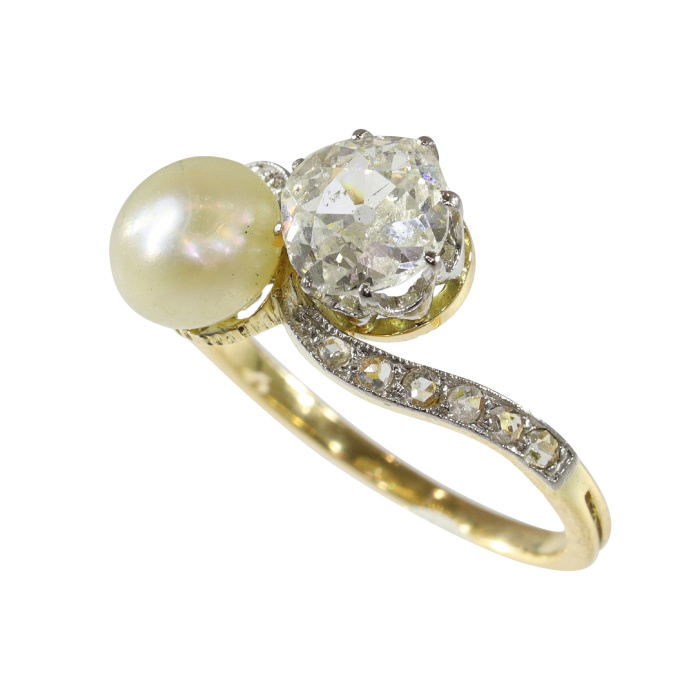 Historic Love: A Toi et Moi Ring from 1900 by Unknown artist