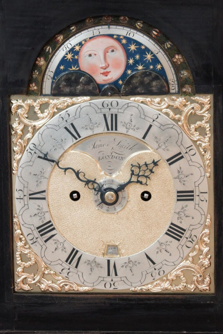 An English table clock with date and moonphase for the Dutch market, James Smith, circa 1770 by James Smith London