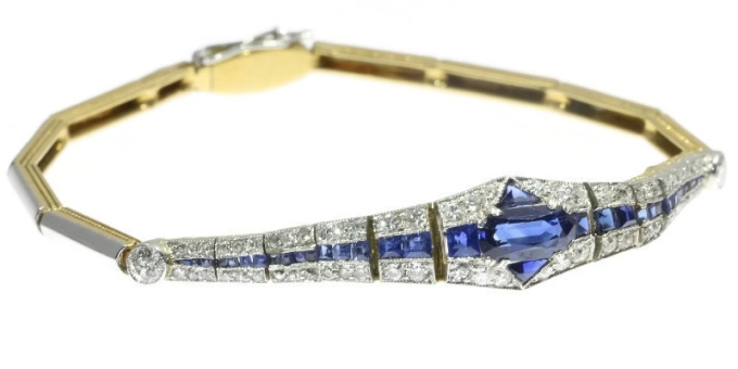 High quality Dutch Art Deco sapphire and diamond bracelet  wrist candy by Unbekannter Künstler