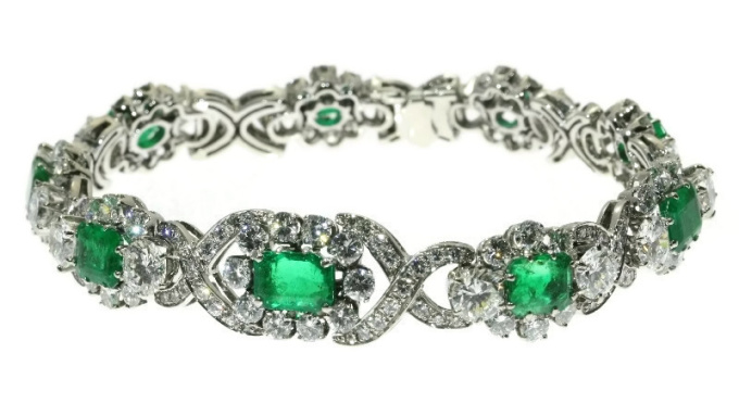Magnificent vintage cocktail bracelet with 16 crt brilliant and 7 crt of Colombian emeralds by Artista Desconocido