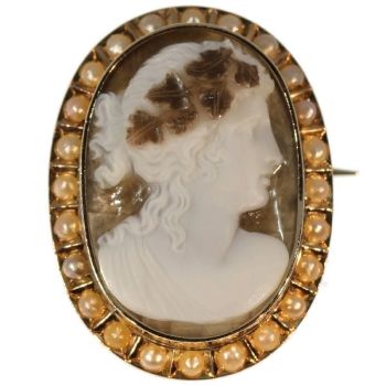 Antique chalcedony agate cameo in gold mounting with half seed pearls by Unknown Artist