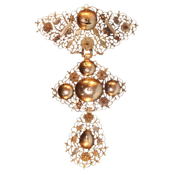 18th Century filigree gold cross pendant called A la Jeanette table cut diamonds by Artista Desconocido