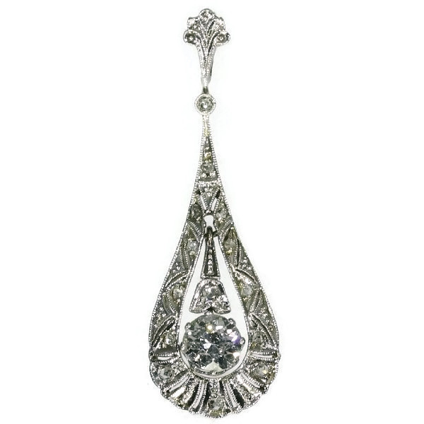 Edwardian pendant with big diamond by Onbekende Kunstenaar