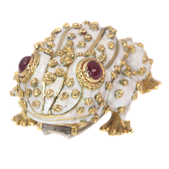 David Webb signed white frog large brooch with ruby eyes by Artiste Inconnu