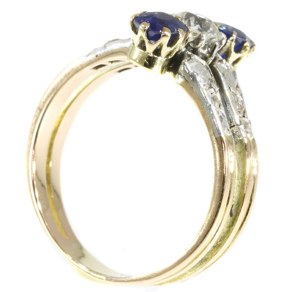 Antique Victorian ring with diamonds and sapphires by Unbekannter Künstler