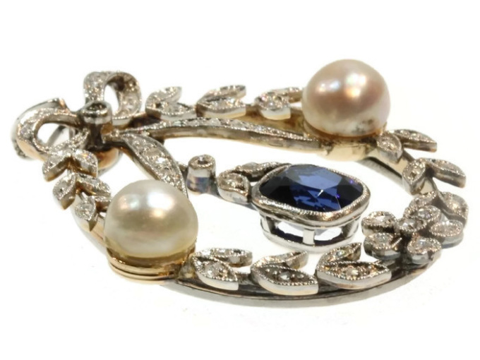 Belle Epoque diamond pearl and sapphire pendant by Artista Sconosciuto