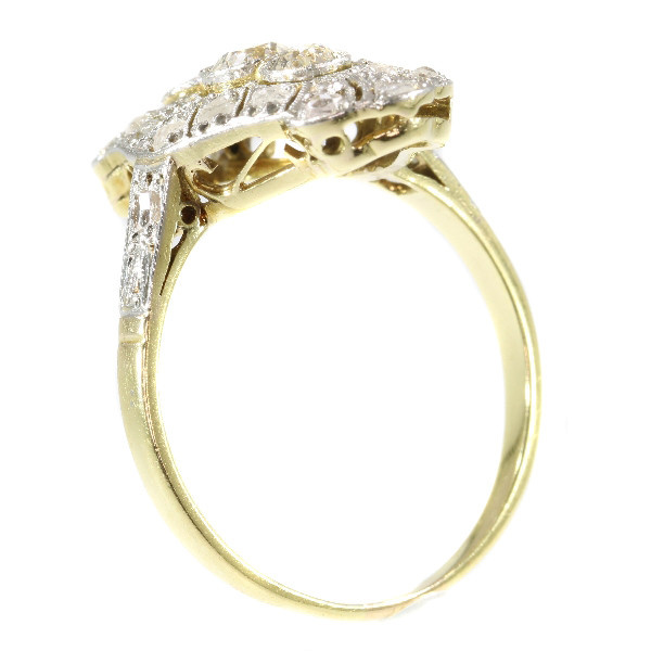 Genuine Vintage Art Deco diamond engagement ring by Artista Sconosciuto